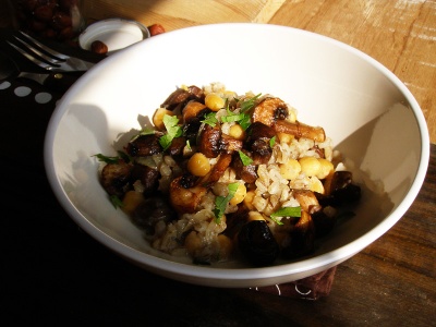 Chickpea and Mushroom Orzotto, with caramelised onions (or leeks) and parsley