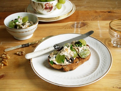 Tuna and Black Pepper Pâté, with capers, cream cheese and black olives