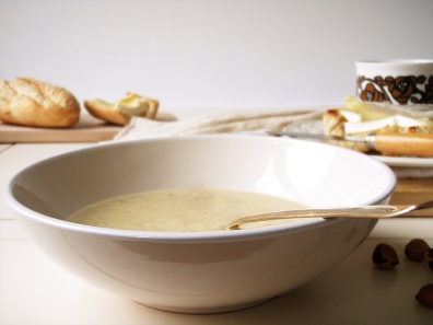 Hazelnut Soup/Sopa de Avellanas, with pan-fried leeks